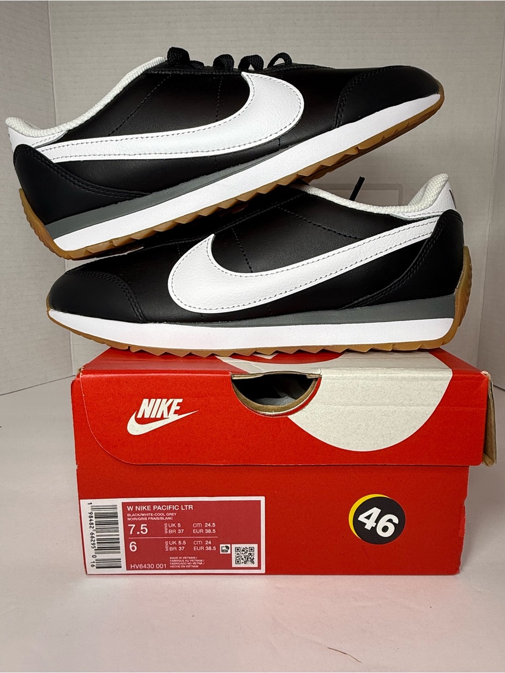 Nike Women’s Black and White Retro Trainer Sneakers